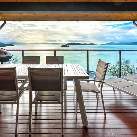 Shorelines 31 Renovated Upmarket Two Bedroom Apartment With Ocean Views And Buggy Хамилтън Айлънд Екстериор снимка