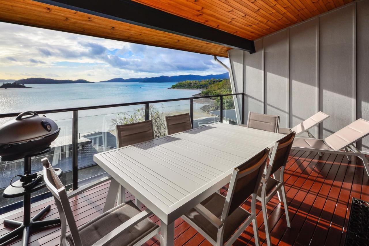 Shorelines 31 Renovated Upmarket Two Bedroom Apartment With Ocean Views And Buggy Хамилтън Айлънд Екстериор снимка