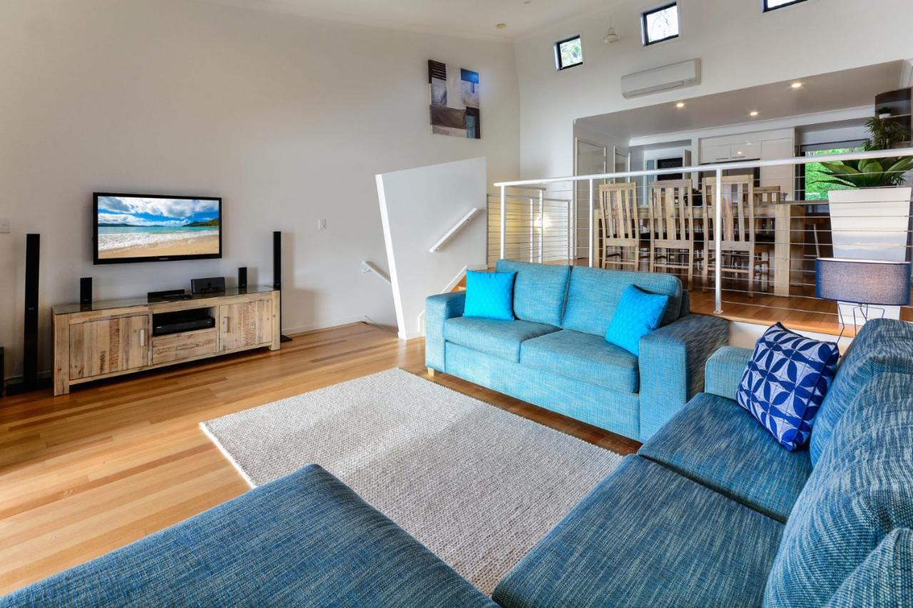 Shorelines 31 Renovated Upmarket Two Bedroom Apartment With Ocean Views And Buggy Хамилтън Айлънд Екстериор снимка